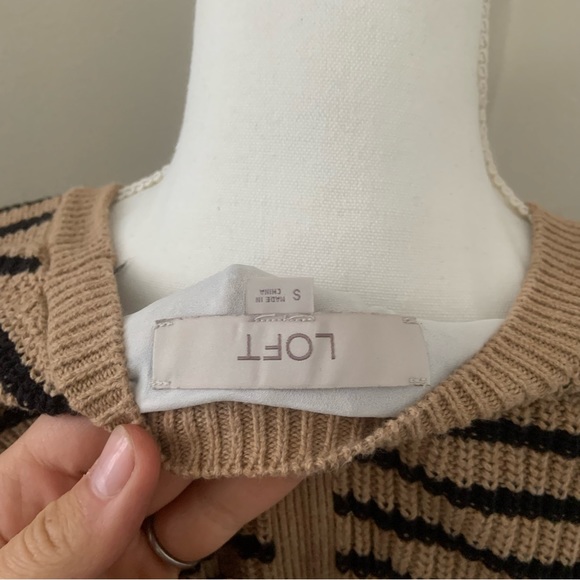 Loft Tan Black Stripe Chunky Knit Faux White Chiffon Layered Sweater Open Back S - Picture 8 of 8